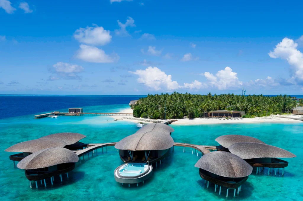St. Regis Maldives pay with tamara and tabby
