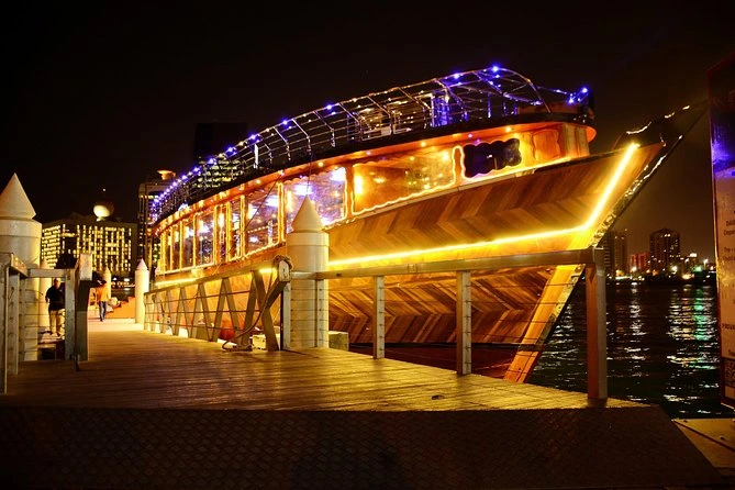 dubai dhow cruise creek with tabby or tamara
