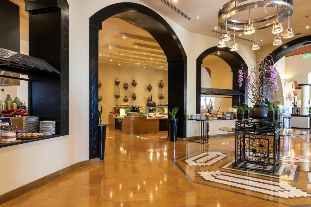 How to Plan the Perfect Staycation in Dubai 6 stacation in Dubai with tabby and tamara