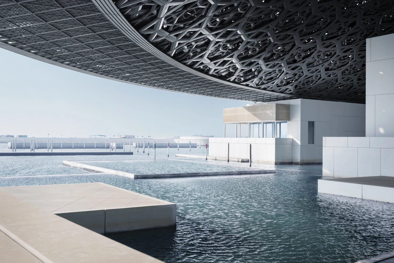 Louvre museum Abu Dhabi with tabby or tamara