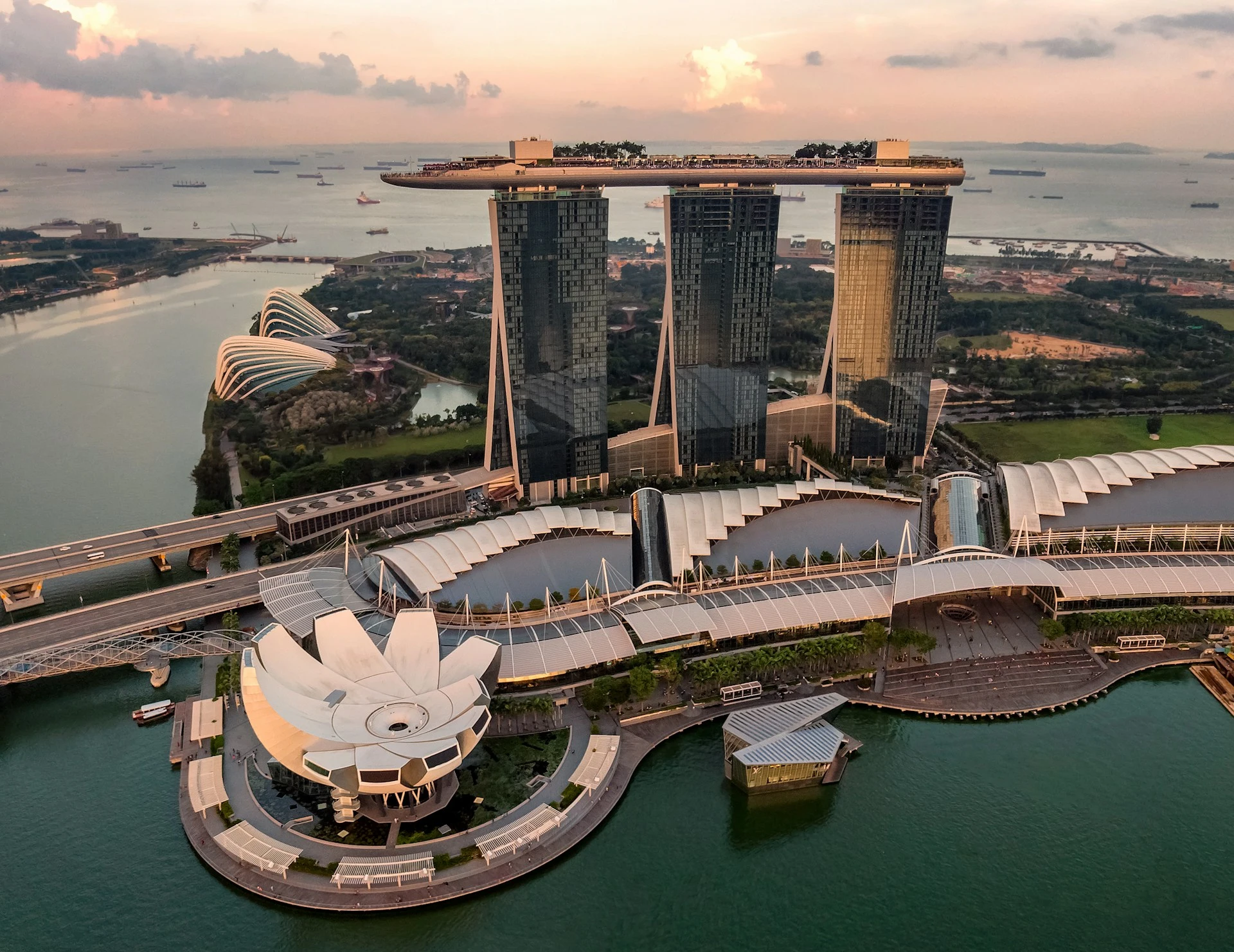 singapore-city-tour-package-all-inclusive-with-tabby-and-tamara
