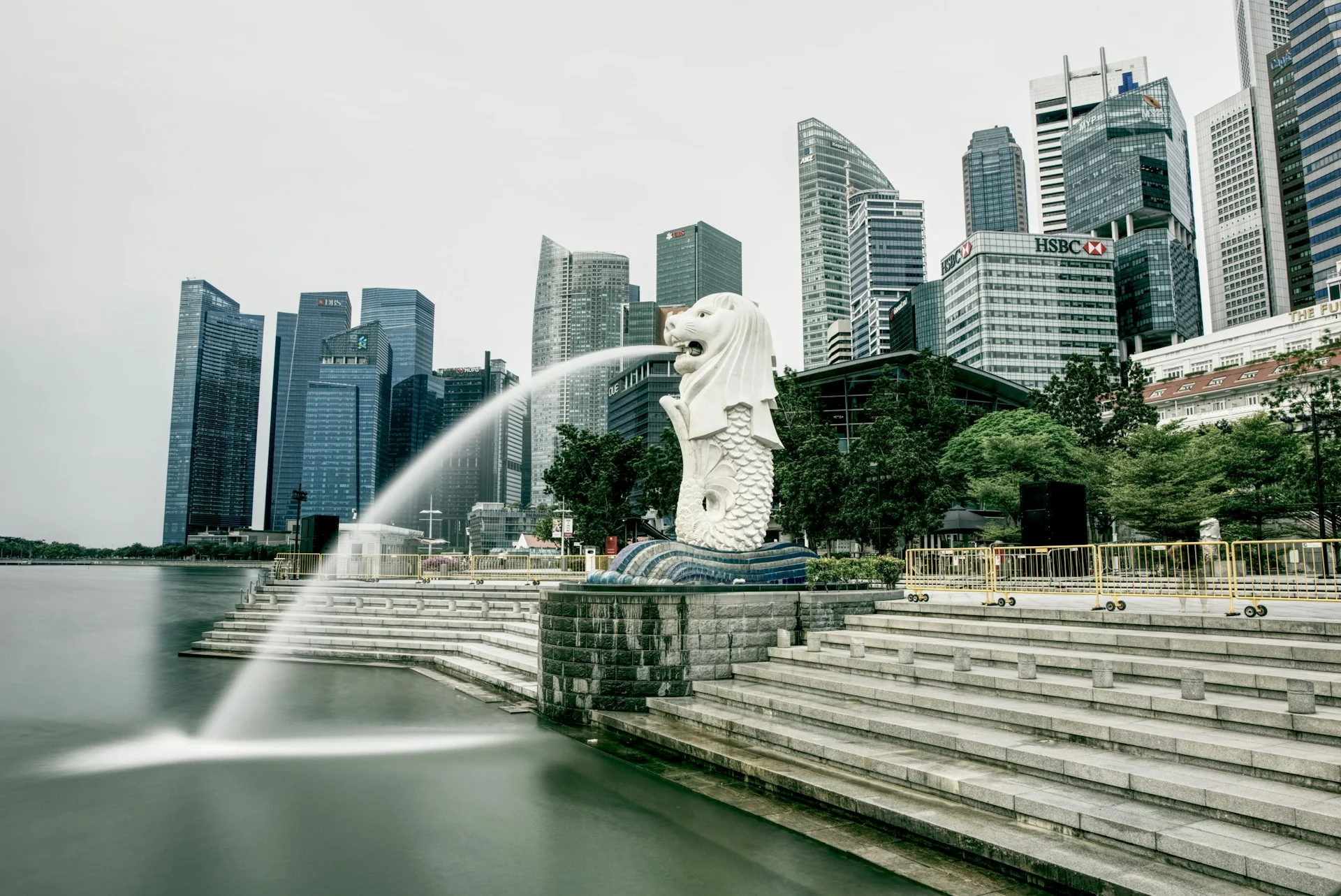 tour package of singapore with tabby and tamara