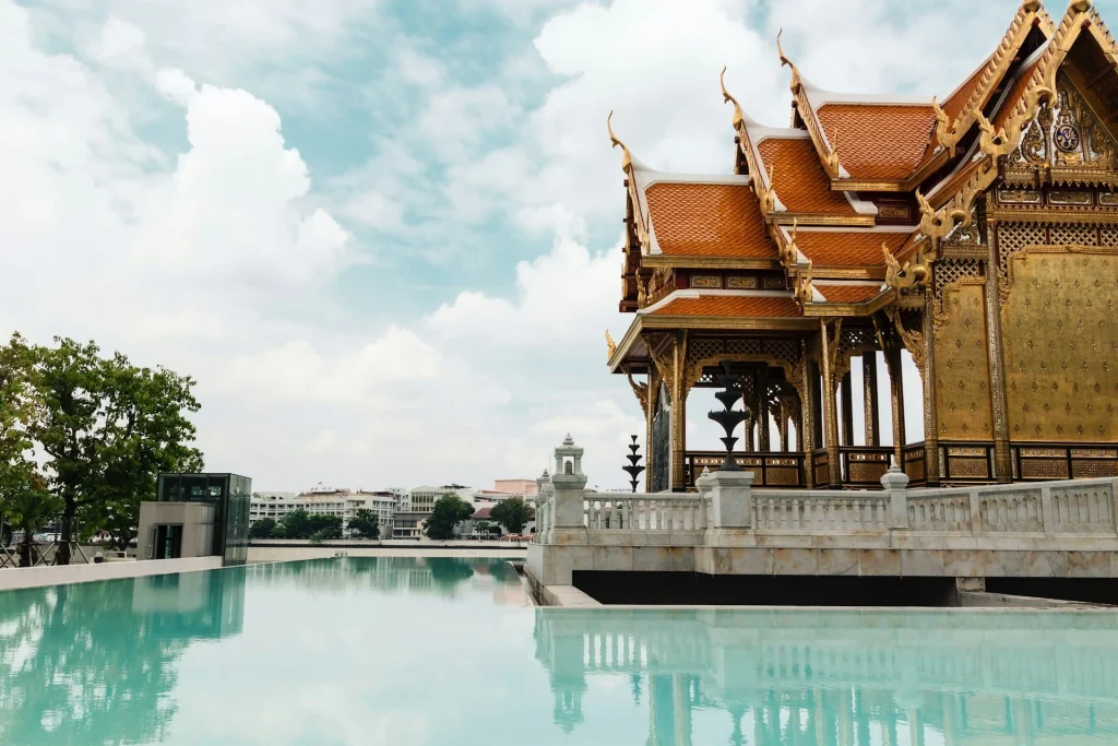 tour packages in bangkok with tabby or taamra