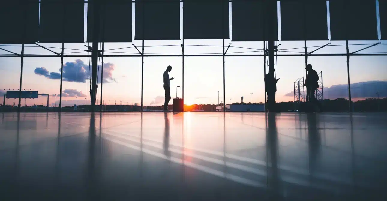 Pros And Cons of Using a Flight Installment Service 3 Pros And Cons of Using a Flight Installment Service