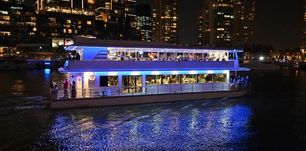 catamaran cruise dubai marina with tabby or tamara