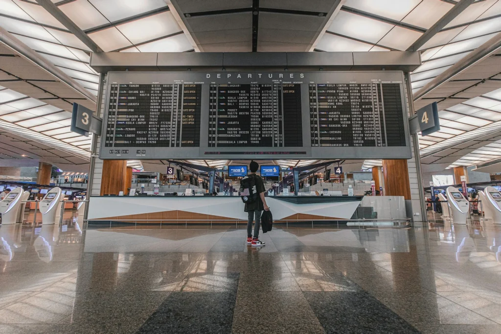 Flight Cancelled: What Happens to Your Flight and Ticket 3 cheap flight tickets uae with tabby and tamara