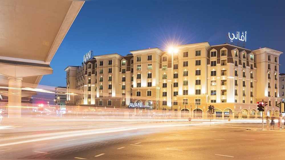 Avani Deira Dubai Hotel Dubai with Tabby and Tamara 1 avani deira dubai hotel dubai