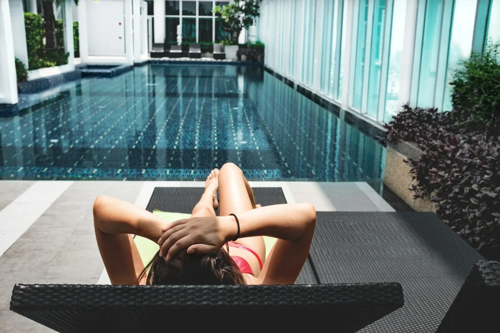 Best Time to Book Hotels for Holiday Travel 7 Best Time to Book Hotels with payment plan