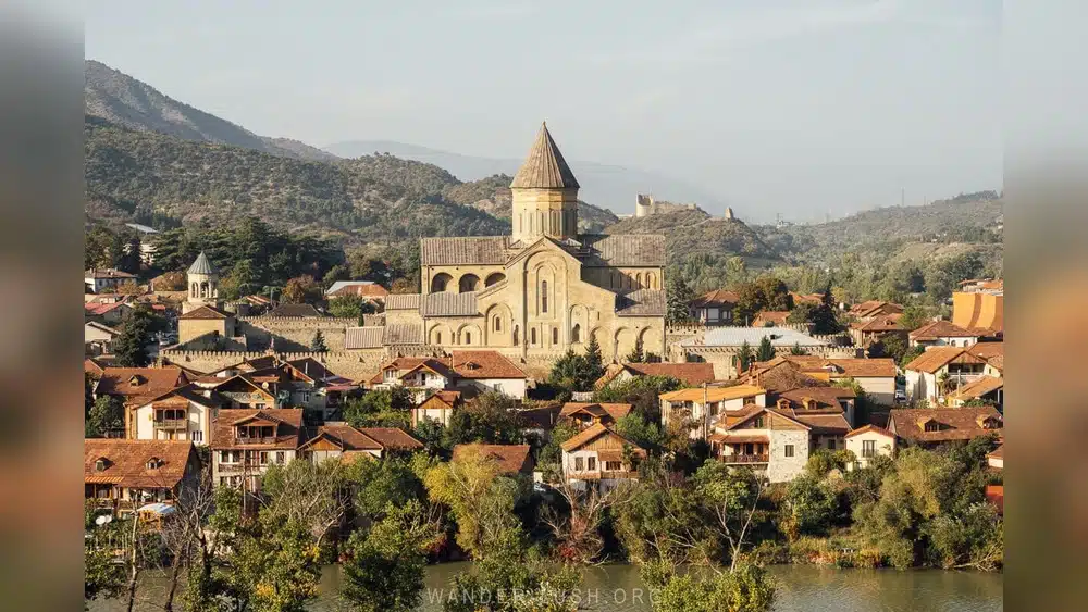 How to Arrange Airport Transfers in Georgia Through Tour Operators