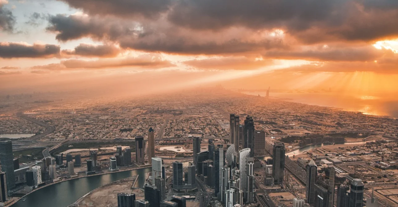 Sunrise at Burj Khalifa: Dubai’s Most Magical Morning 1 Sunrise at Burj Khalifa: Dubai’s Most Magical Morning