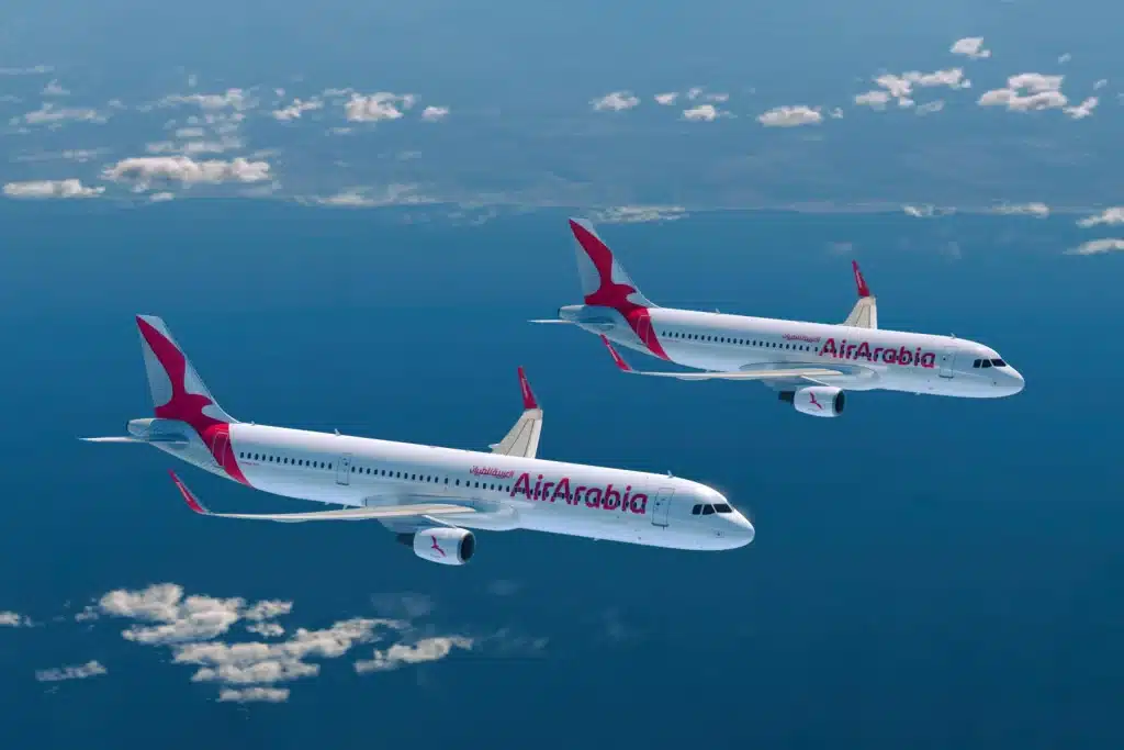 Book Air Arabia With Tamara And Tabby: Fly Now, Pay Later 2 Book Air Arabia with tabby and tamara