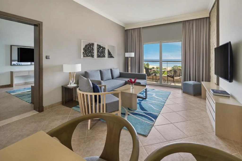 Fujairah Rotana Resort & Spa for a Perfect Getaway 8 Book Rotana Resort & Spa in Fujairah with Tabby