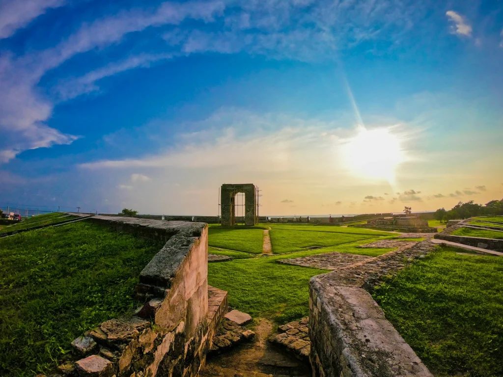Tour Package to Sri Lanka for Unforgettable Adventures 5 sri lanka tour package for single person