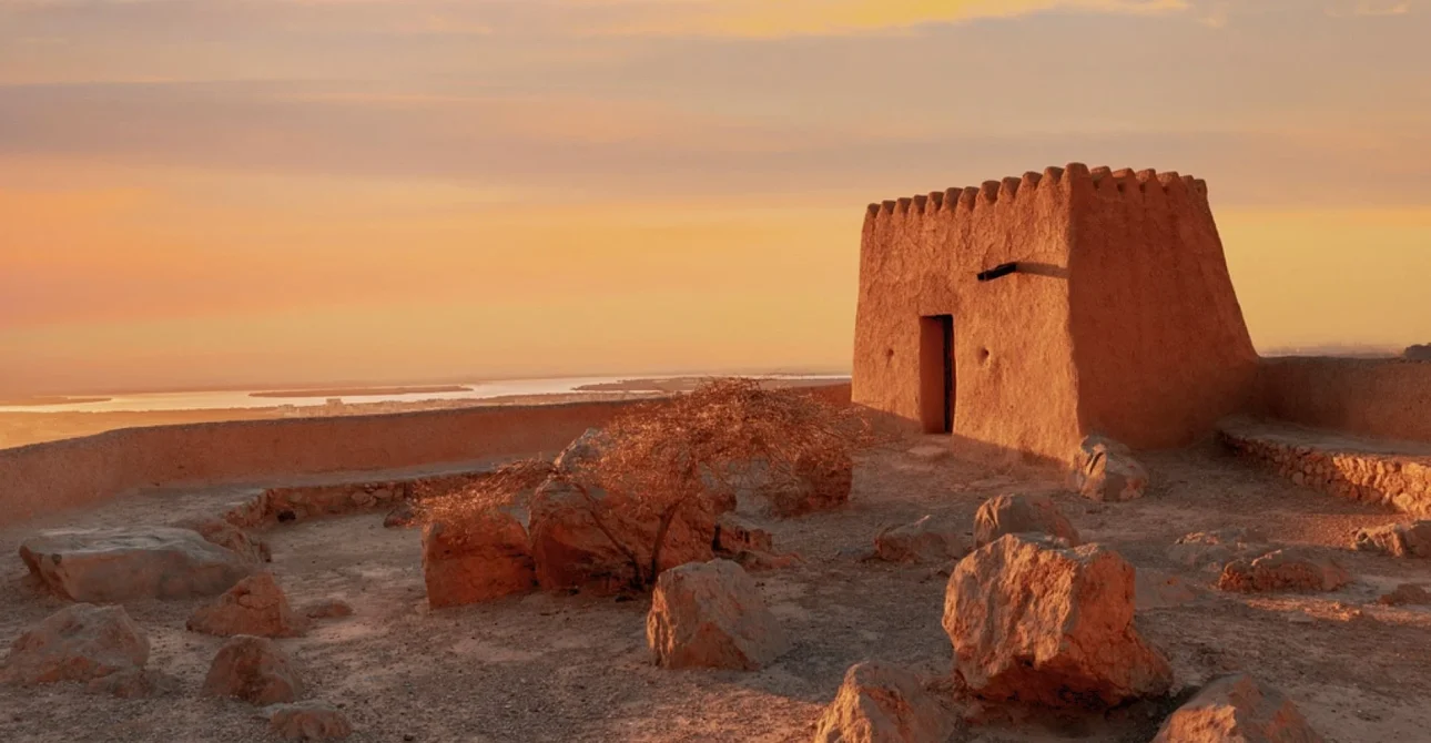 Dhayah Fort Ras Al Khaimah: History, Climb and Visitor Guide 3 Dhayah Fort Ras Al Khaimah: History, Climb and Visitor Guide