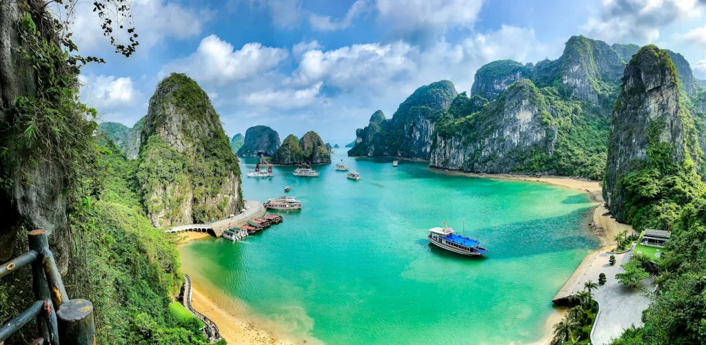 Vietnam Visa for UAE Residents: Easy Process, Price and Requirements 2 requirements for vietnam visa for dubai resident