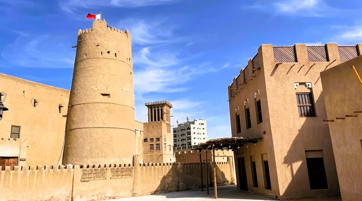 حي عجمان التراثي: متحف، أسواق، جداريات، ومطاعم 4 حي عجمان التراثي: متحف، أسواق، جداريات، ومطاعم
