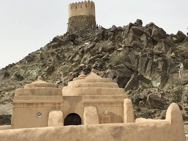 Al Badiyah Mosque in Fujairah: History, Location and Visiting Tips 4 Al Badiyah Mosque history