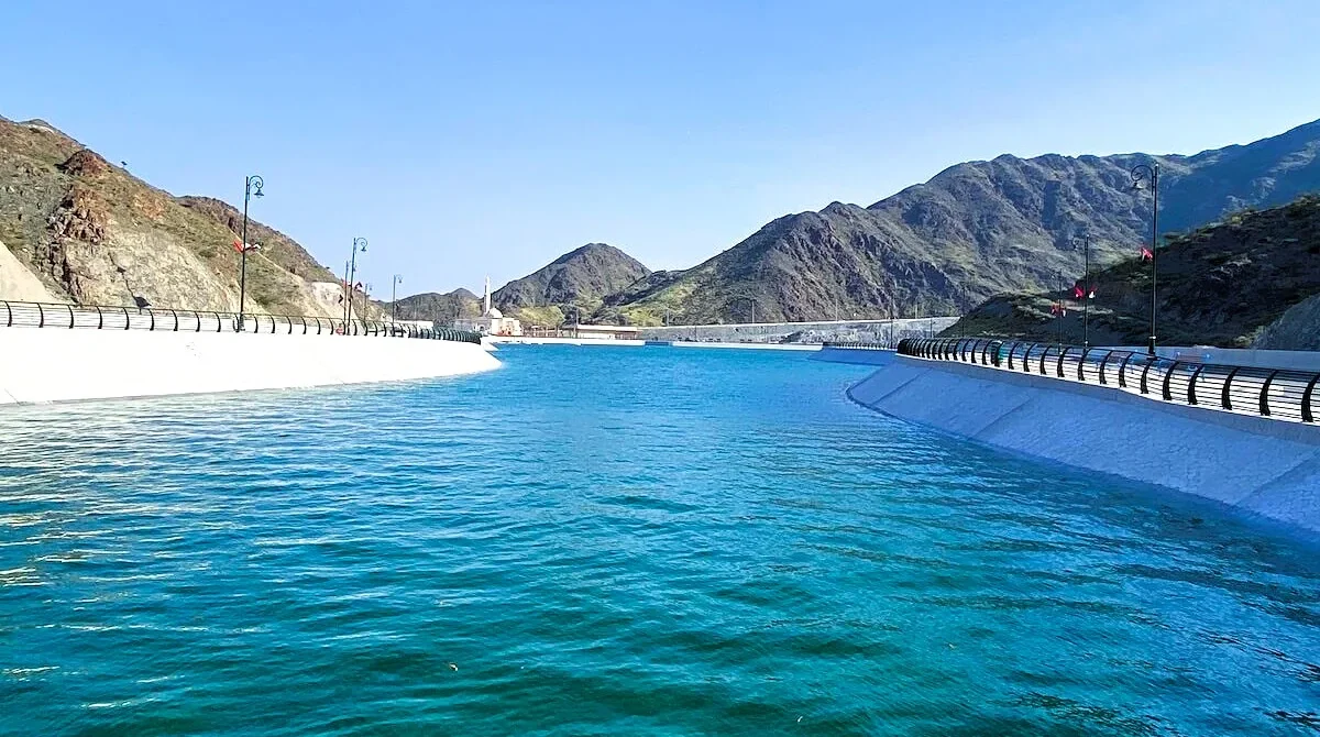 Al Hefaiyah Lake Kalba: Kayaking, Trails, Hours and Tips 2 Al Hefaiyah Lake Kalba: Kayaking, Trails, Hours and Tips