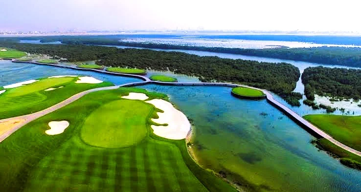 Al Zorah Golf & Yacht Club Ajman: Tee Times, Clubhouse and Nearby Stays 2 Al Zorah Golf & Yacht Club location
