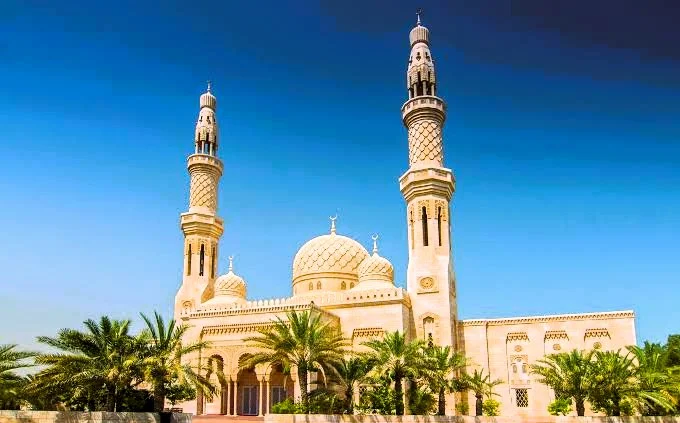 Jumeirah Mosque in Dubai: History, Location, Timings and Visiting Tips 2 Jumeirah Mosque location