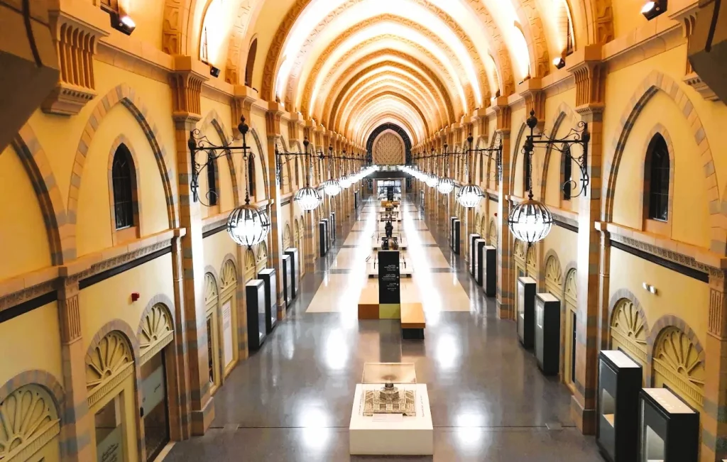 Sharjah Museum of Islamic Civilization: Tickets, Timings and What to See 2 Main gallery hall inside the Sharjah Museum of Islamic Civilization