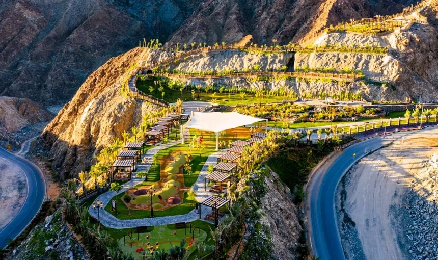 Shees Park in Sharjah: Waterfall, Timings, Things to Do and Nearby Hotels 1 Shees Park