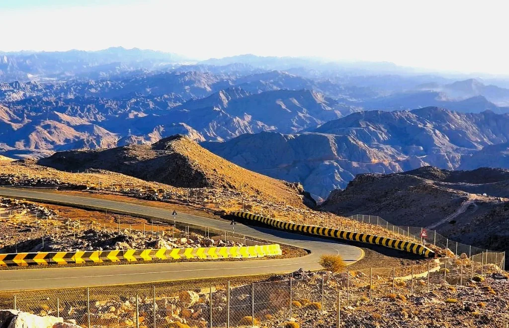 Jabal Yibir in Ras Al Khaimah: Road, Views and Visitor Guide 4 jabal yibir peak