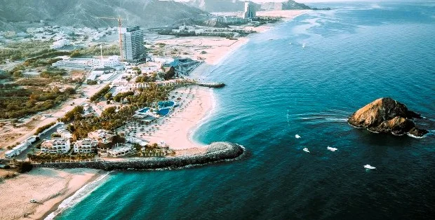 Pulau Snoopy di Fujairah: Cara Mengunjungi, Snorkeling, dan Melihat Penyu 4 Pulau Snoopy (1)
