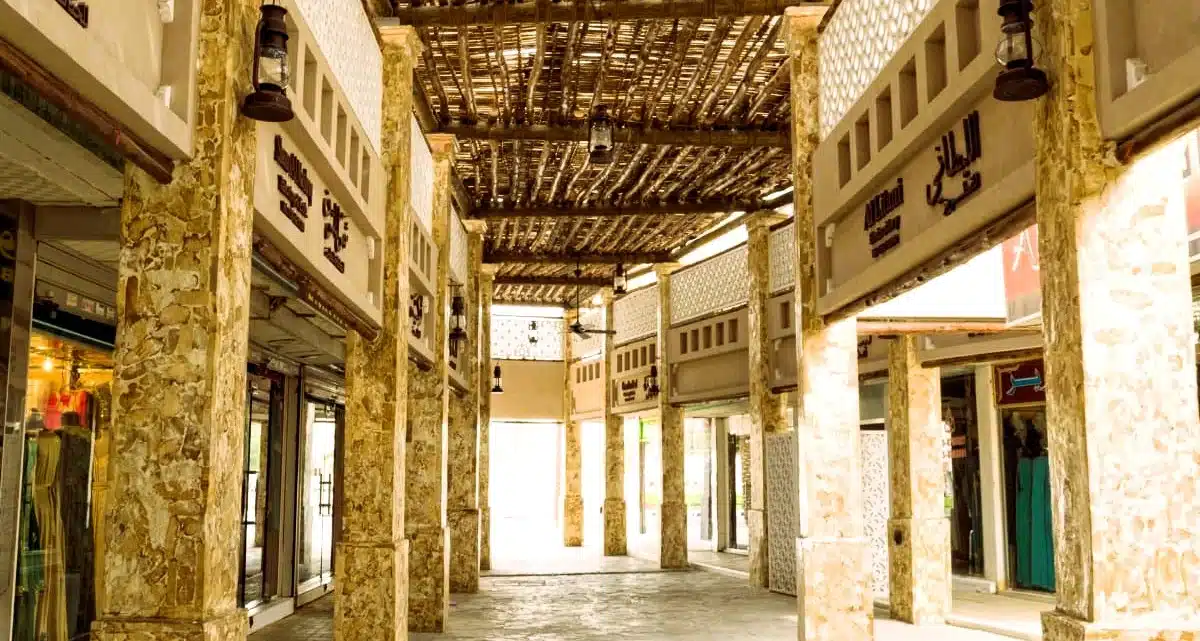 سوق صالح عجمان: الموقع، أوقات العمل، المحلات التجارية، ونصائح للزوار 6 سوق صالح عجمان: الموقع، أوقات العمل، المحلات التجارية، ونصائح للزوار
