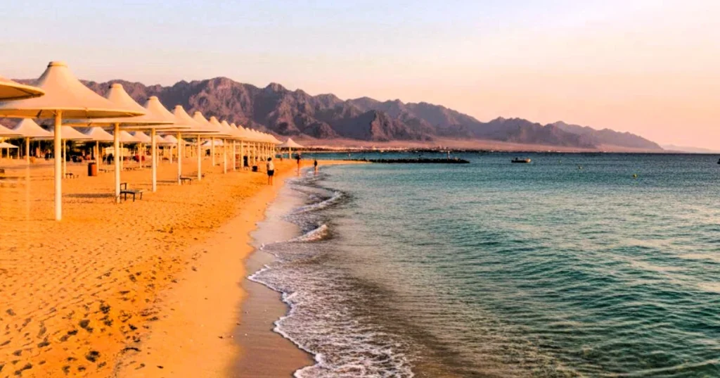 Umbrella Beach Fujairah: Things to Do, Restaurants and Visitor Tips 3 umbrella beach location