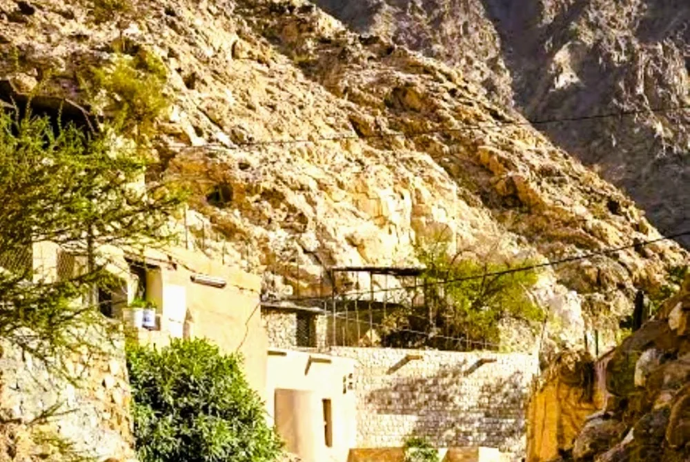 Wadi Shees in Khorfakkan: Shees Park, Waterfall and Travel Tips 10 Wadi Shees in Khorfakkan: Shees Park, Waterfall and Travel Tips